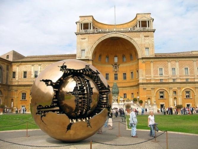 أشهر 10 متاحف عالمية - متحف الفاتيكان
